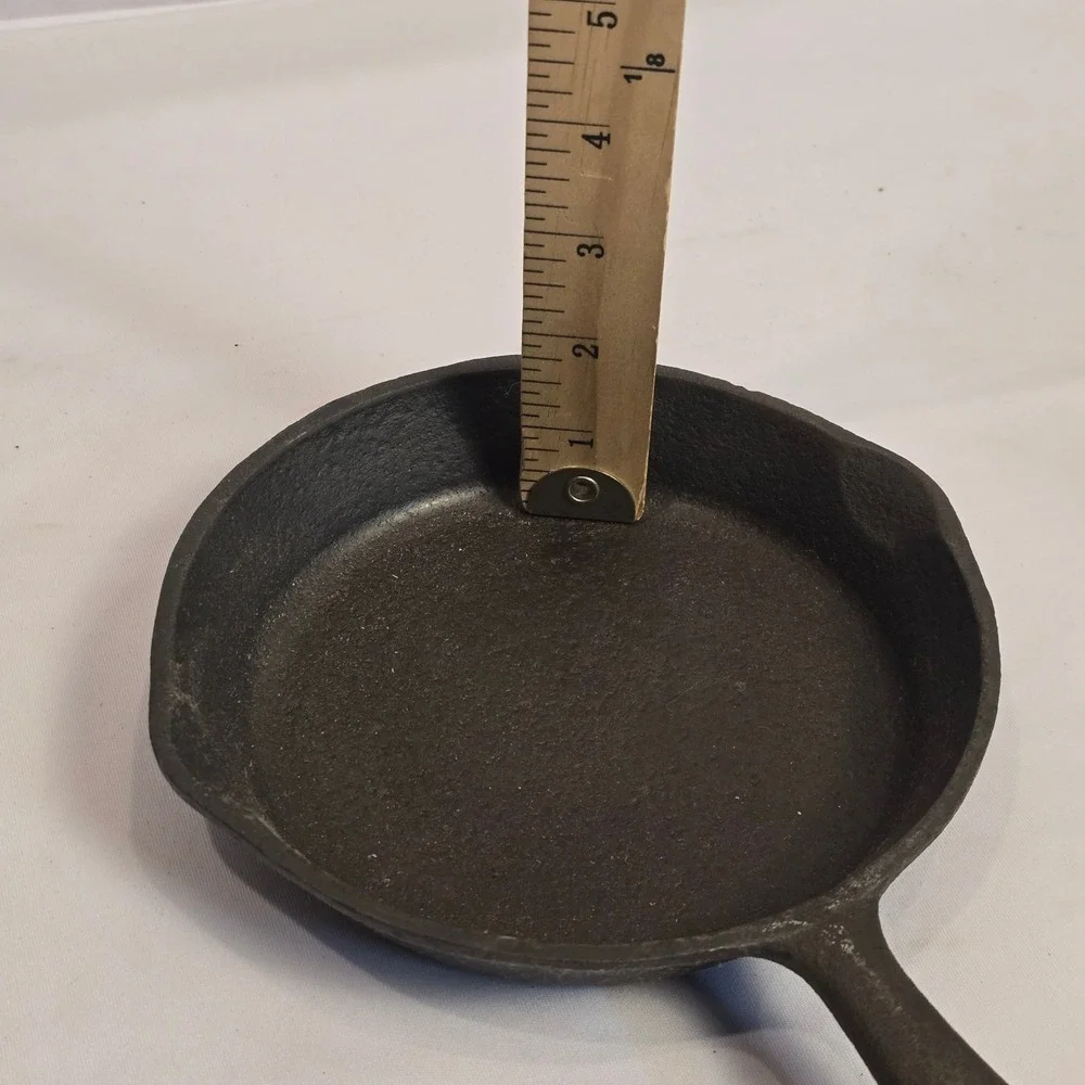 Vintage CKP 6.5 Inch Cast Iron Skillet Made in Taiwan Small Frying Pan No 17